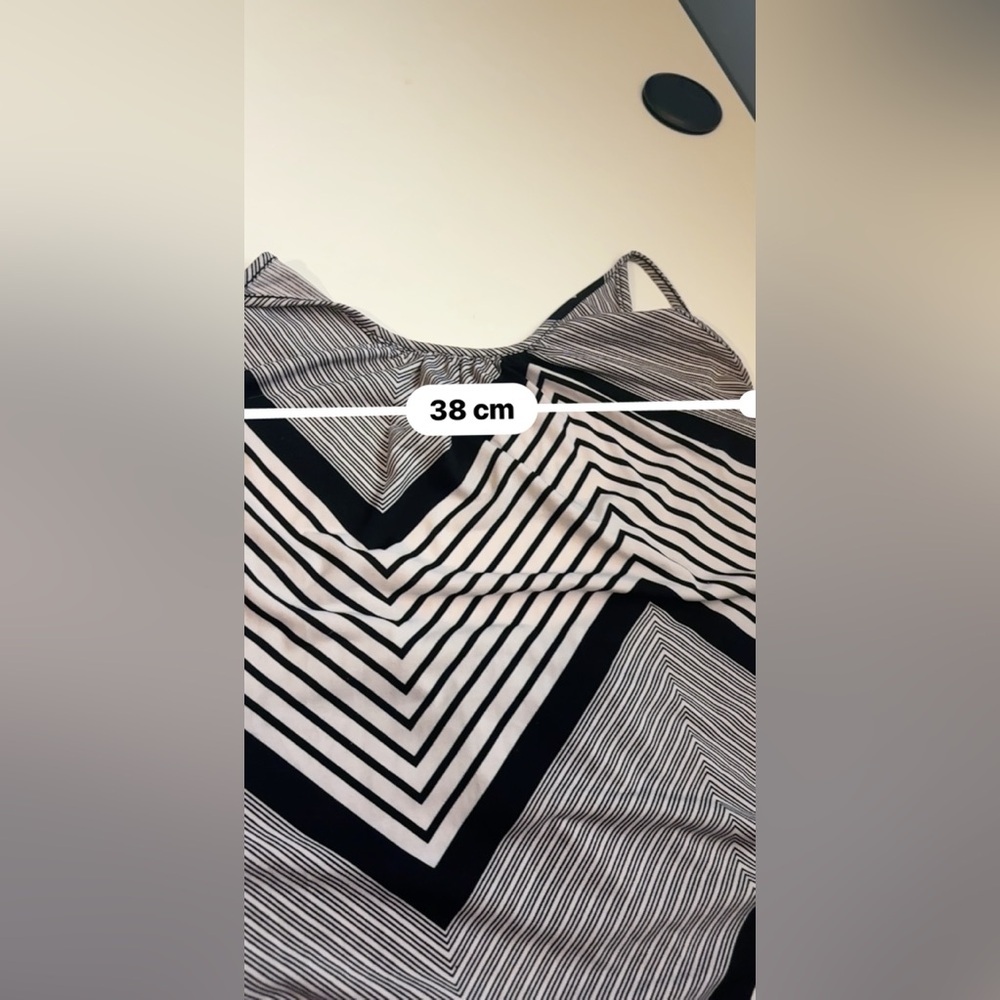 Open Back Chevron Pattern Maxi Dress XS/S no tag - Picture 5 of 5